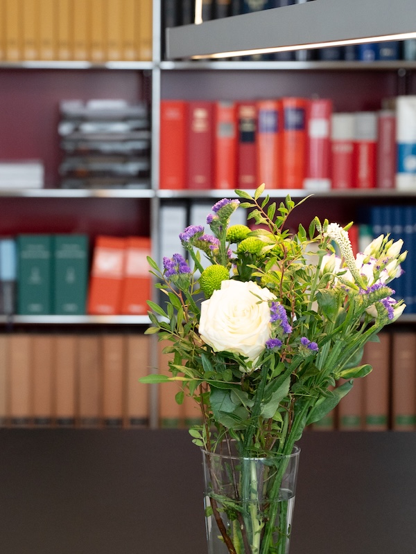 Kanzlei Heike Schroelkamp - Blumen
